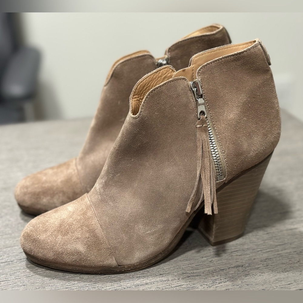 $495 RAG & BONE NEW YORK Margot Italian Suede Leather Ankle bootie 8.5 - 38.5 EU - Picture 3 of 9